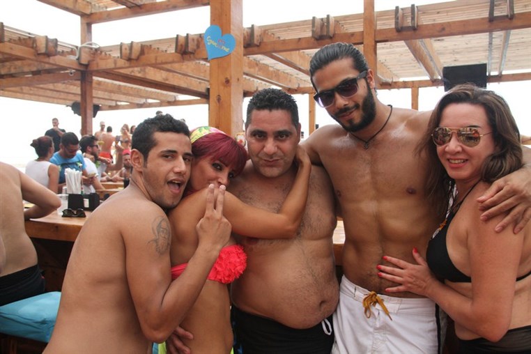 Cyan Beach Bar on Sunday